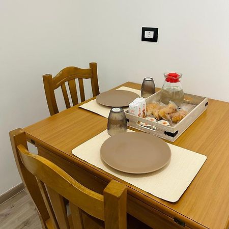 Appartamento Essential House Brindisi Esterno foto