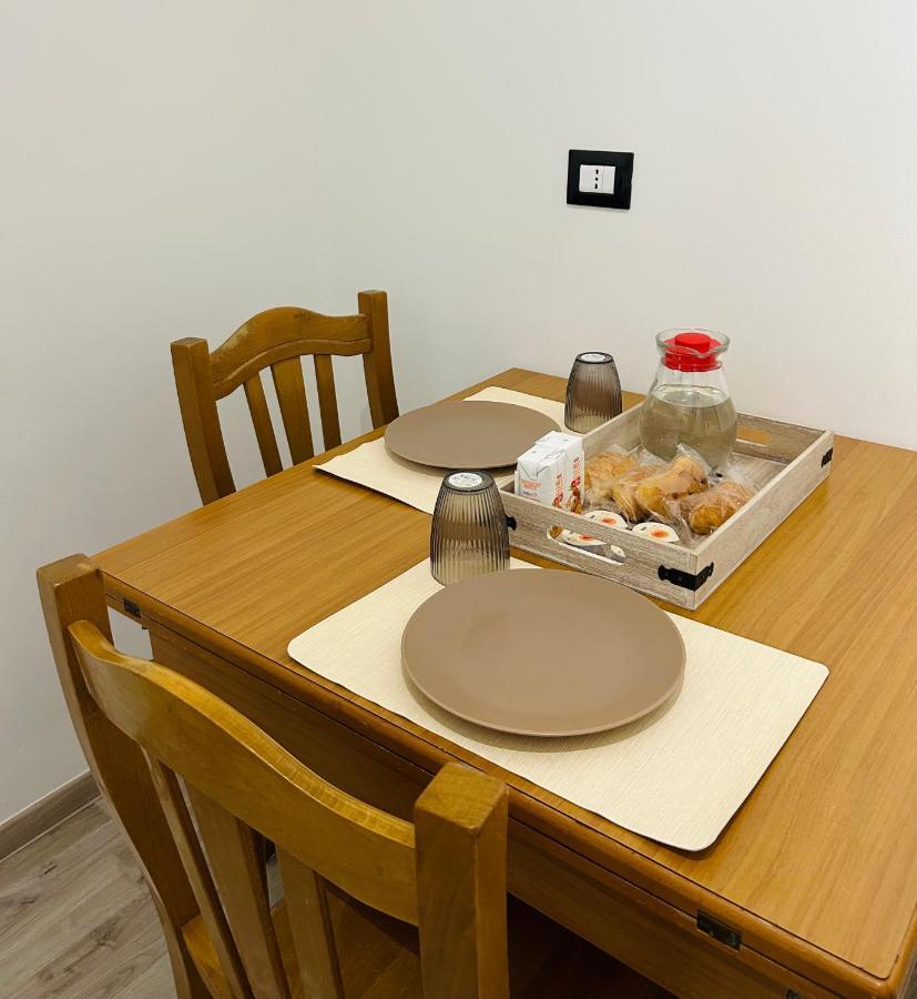 Appartamento Essential House Brindisi Esterno foto